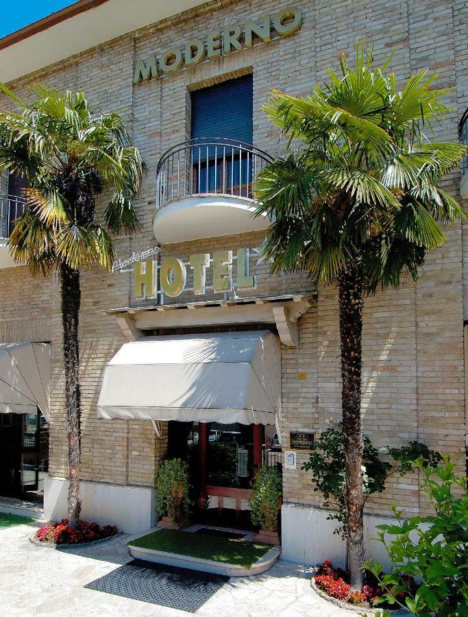 Hotel Moderno Asís Exterior foto